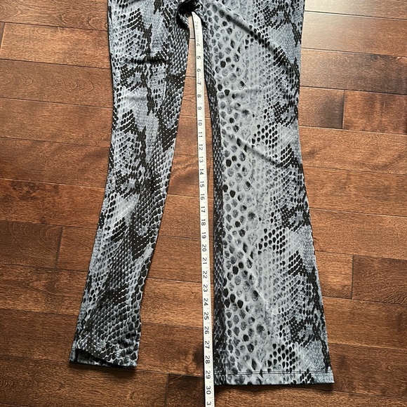 Express Y2K Vintage High-Waist Reptile Print Slit Boot Cut Pants - Picture 11 of 11
